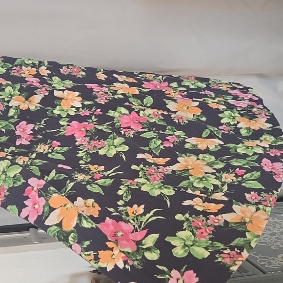 Floral Sleeveless Dress - Picture 6 of 7